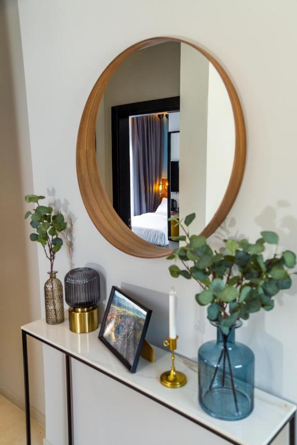 Boutique Rooms 76 إيموتسكي المظهر الخارجي الصورة