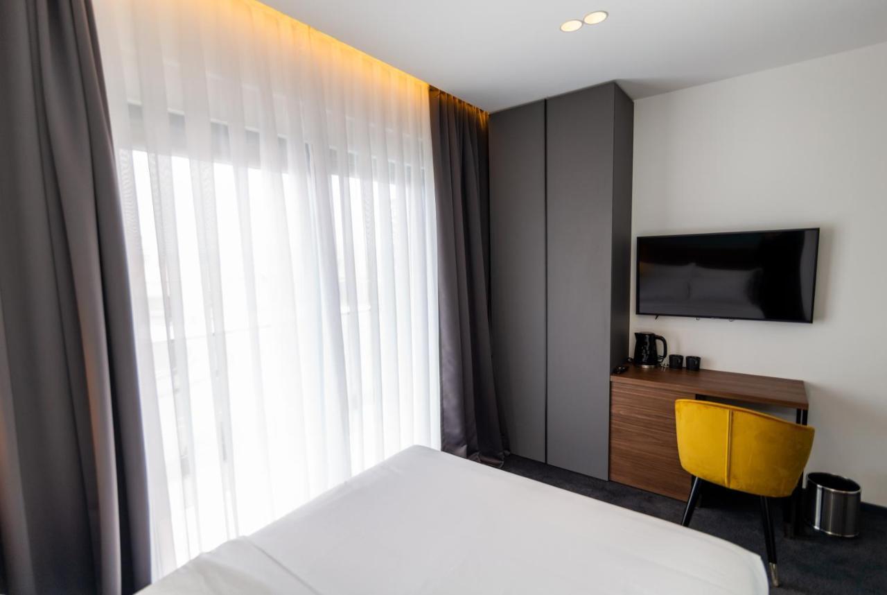Boutique Rooms 76 إيموتسكي المظهر الخارجي الصورة